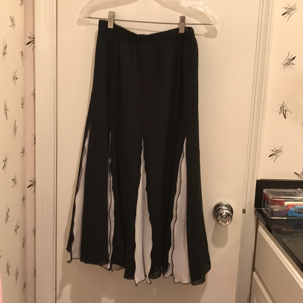 Beautiful black and white skirt